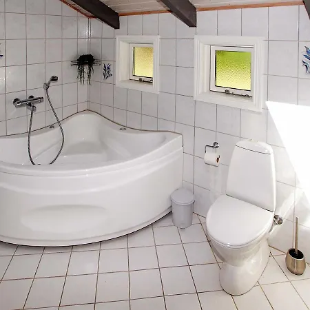 Hébergement de vacances Three-bedroom Holiday In Hemmet 15 *
